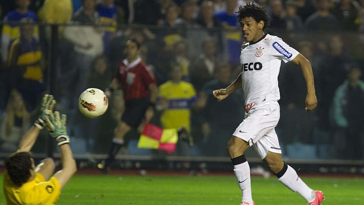 Romarinho-no-Corinthians-e1751027060965