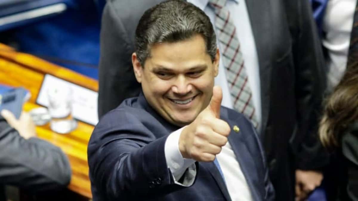 Senado-RandolfeRodrigues-Eleicao-15-848×477-1