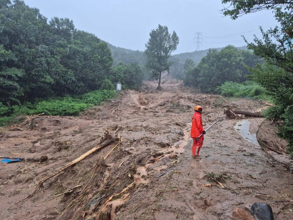afp__20250719__679e9we__v2__midres__topshotskoreaweather-e1753031464209