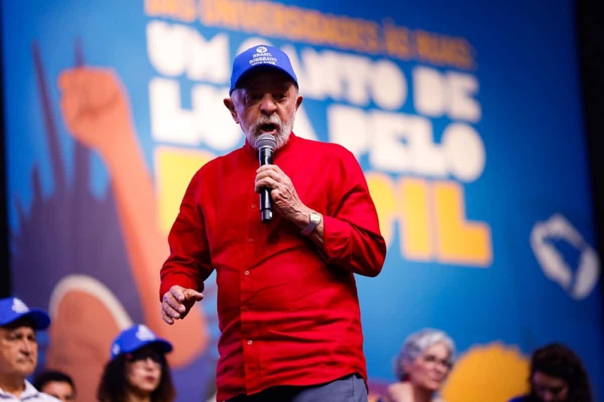 GO - LULA/CONUNE - POLÍTICA - O presidente da República, Luiz Inácio Lula da Silva (PT), participa do 60º Congresso da União Nacional dos Estudantes (CONUNE), realizado na cidade de Goiânia (GO), nesta quinta-feira, 17 de julho de 2025. O Congresso, que acontece entre os dias 16 e 20 de julho, tem a expectativa de receber mais de 10 mil estudantes de todo o país. 17/07/2025 - Foto: WILTON JUNIOR/ESTADÃO CONTEÚDO