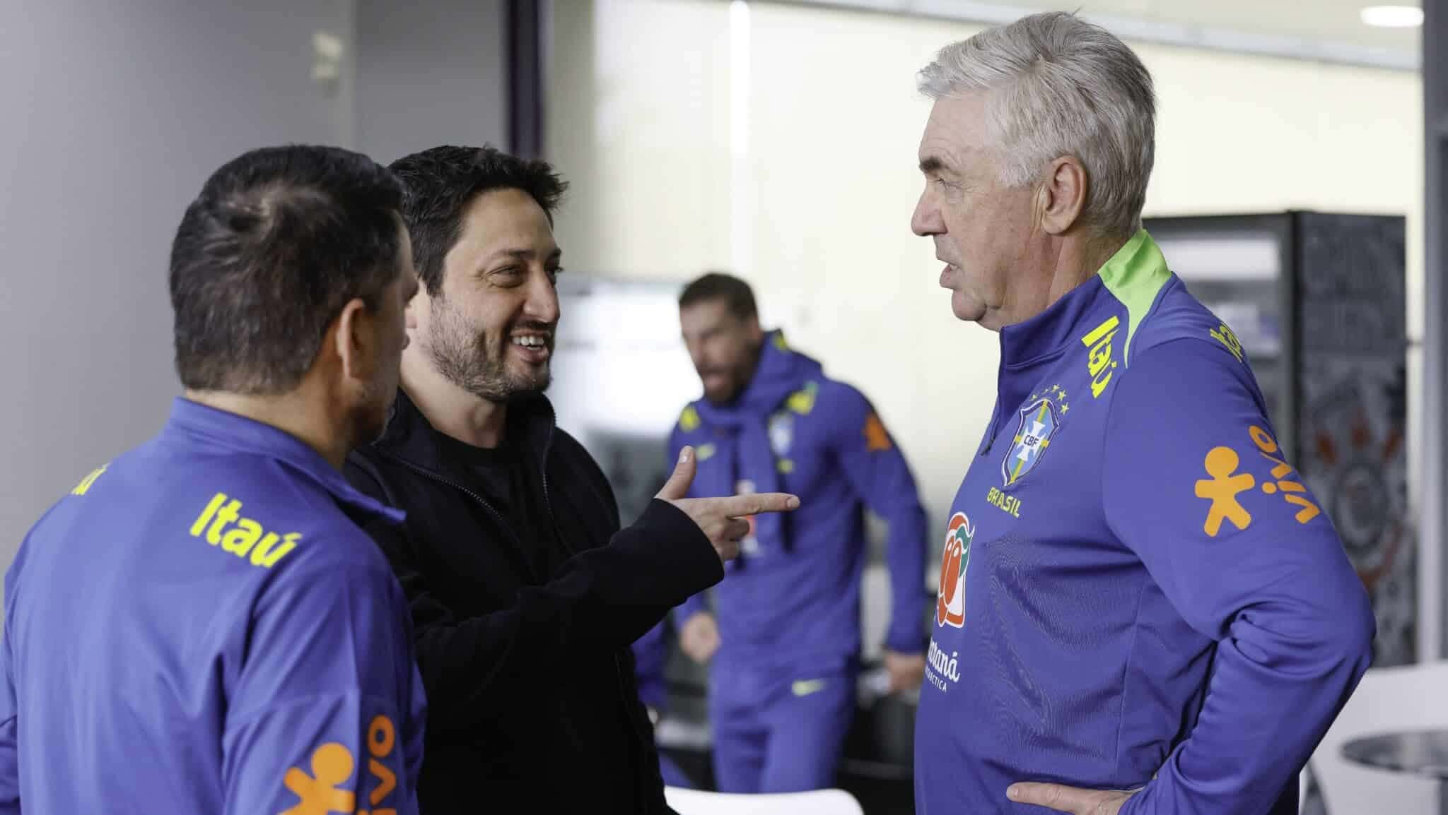 arthur-elias-carlo-ancelotti-selecao-brasileira-e1751587609503