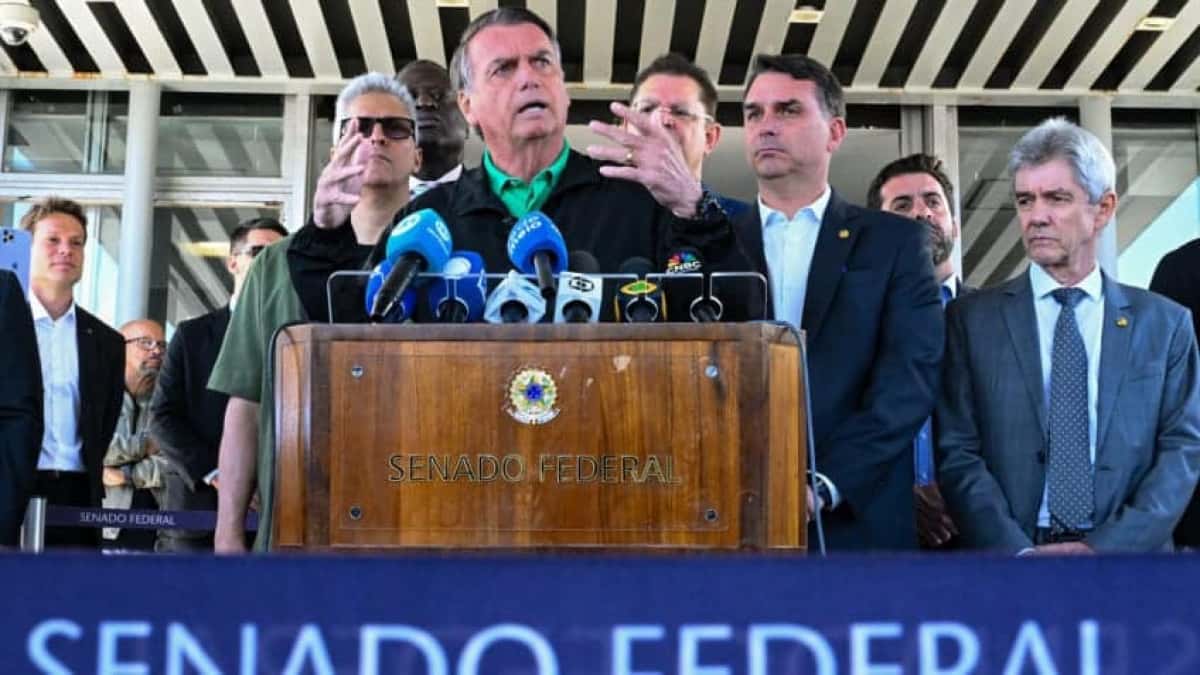 jair-bolsonaro-entrevista-a-jornalistas-senado-17jul2025-848×477-1