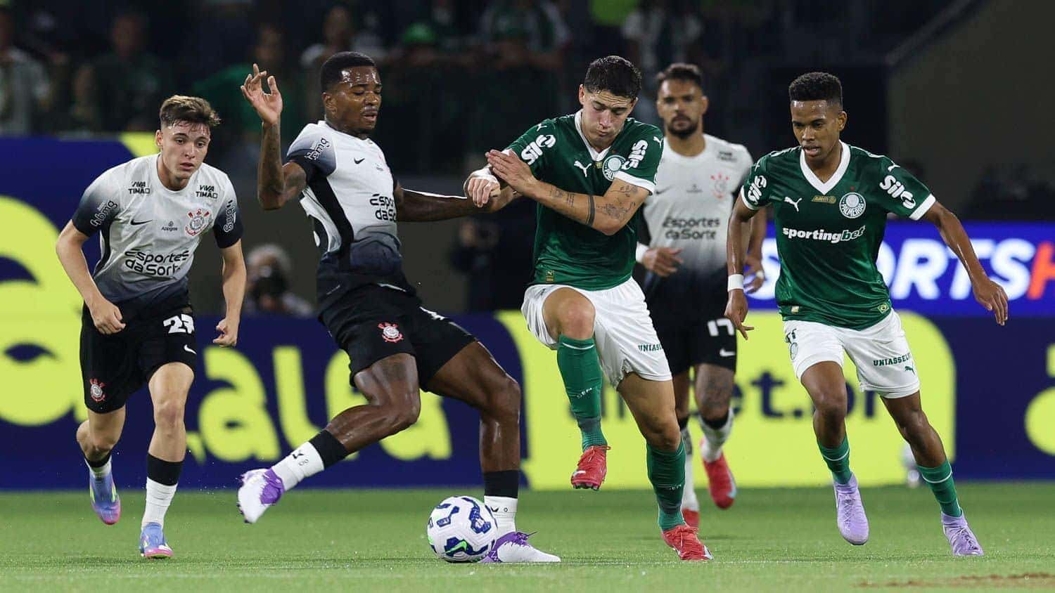 palmeiras_corinthians_brasileirao-e1744563321426