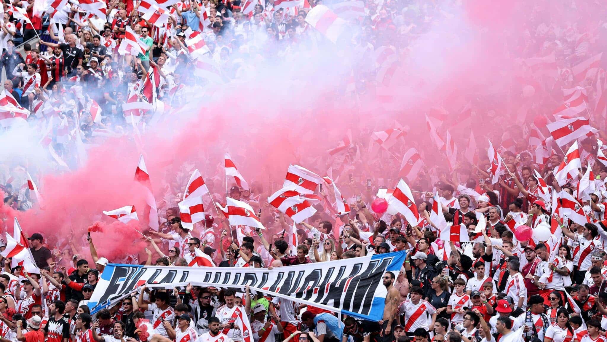 torcida-river-plate-mundial-de-clubes-e1752777039852