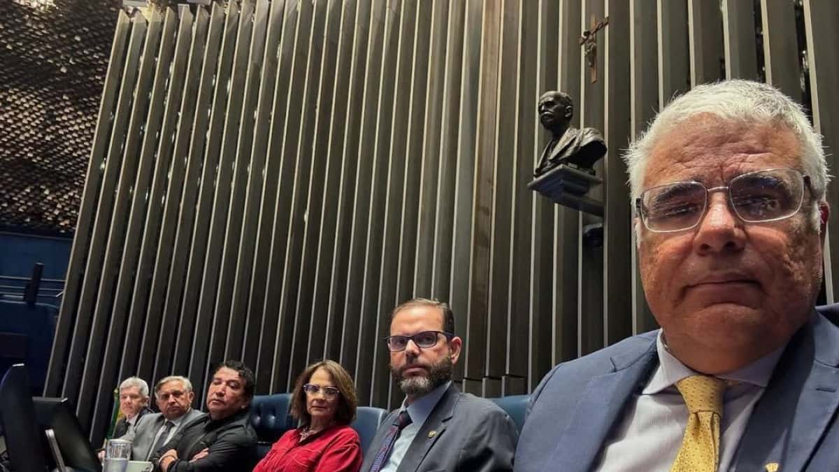 🙋🏽_♂️PRESIDENCIA-DO-SENADO-OBSTRUIDA-anistiapresospoliticos-impeachmentmoraes-fimdoforopriv-e1754411496483