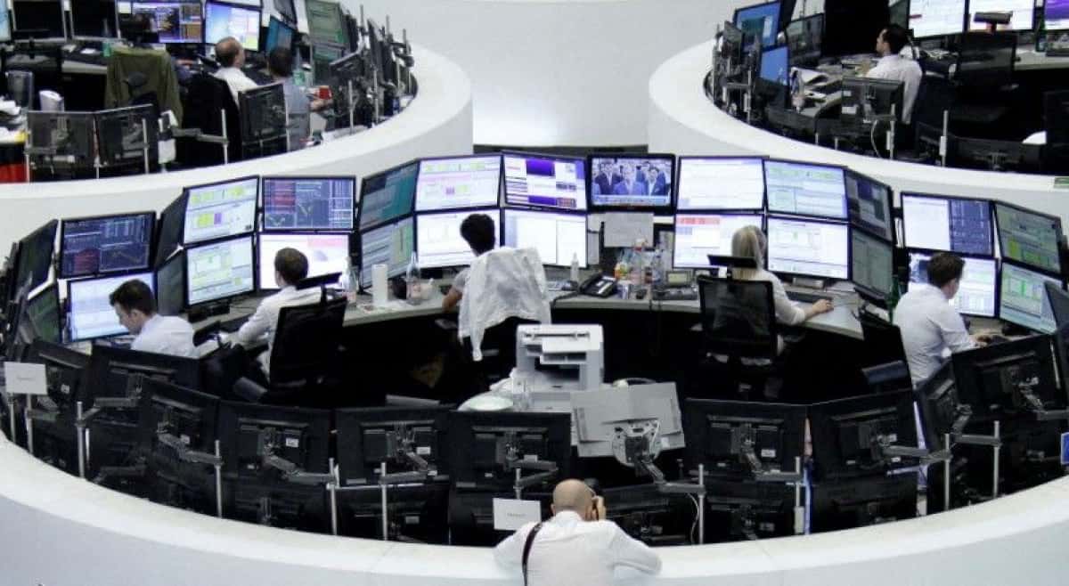 2022-01-07T173914Z_1_LYNXMPEI060P3_RTROPTP_3_GLOBAL-MARKETS