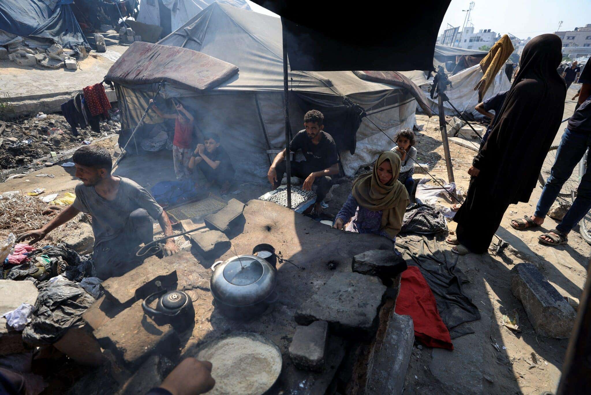 2025-07-28T174738Z_1_LYNXMPEL6R0W6_RTROPTP_4_ISRAEL-PALESTINIANS-GAZA-AID-1