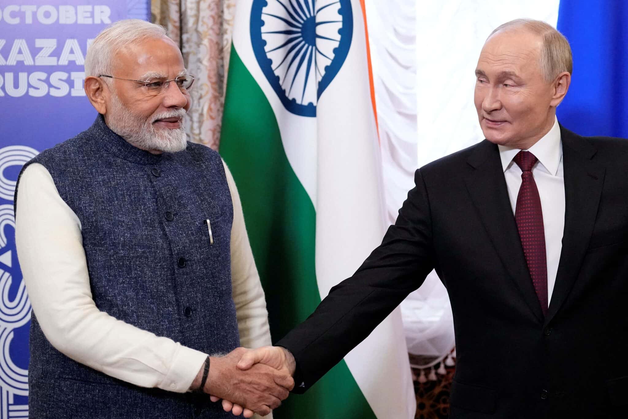 2025-08-07T120708Z_1_LYNXMPEL760P8_RTROPTP_4_RUSSIA-BRICS-PUTIN-MODI-1