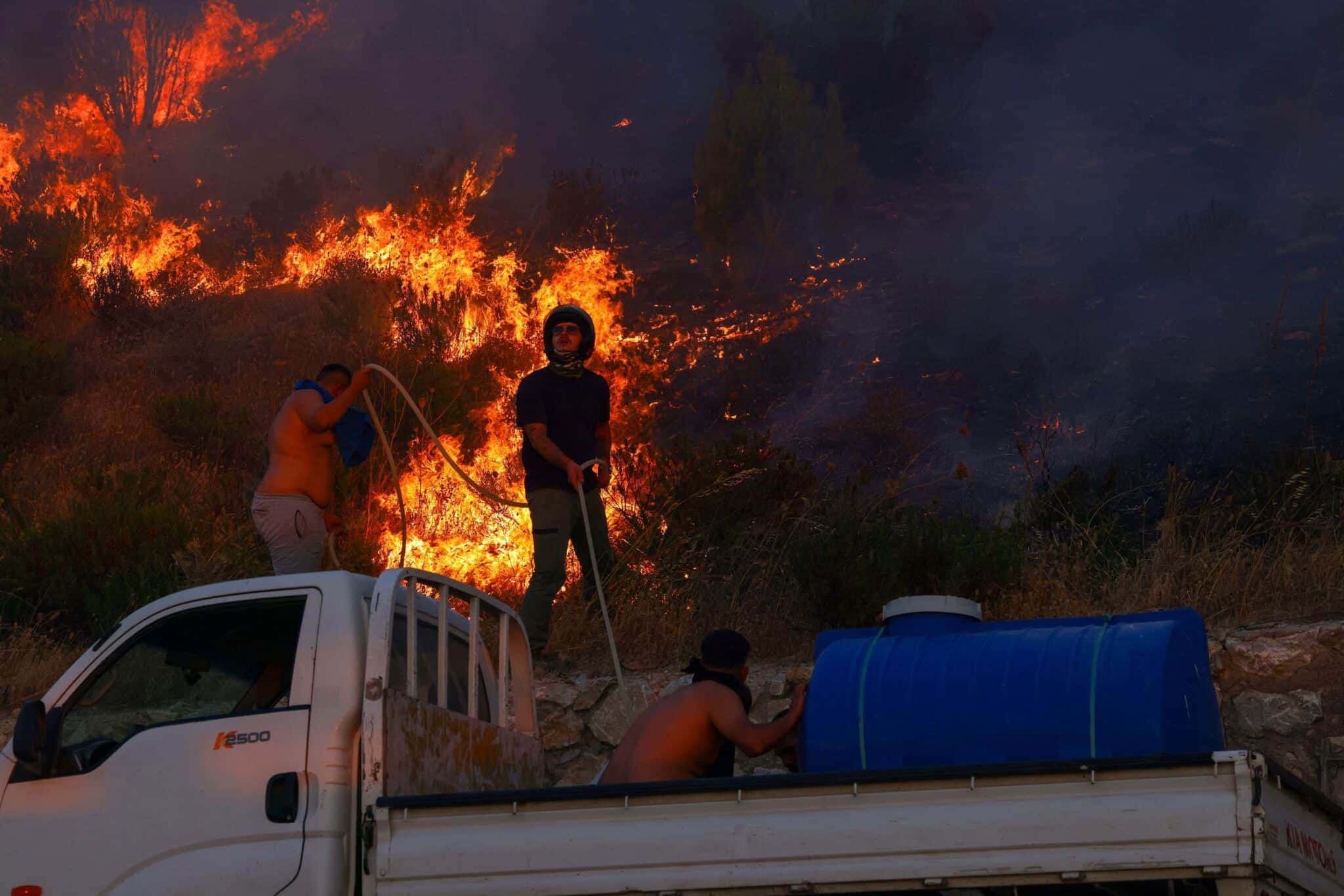 2025-08-11T194718Z_1_LYNXMPEL7A0PE_RTROPTP_4_EUROPE-WEATHER-TURKEY-WILDFIRE