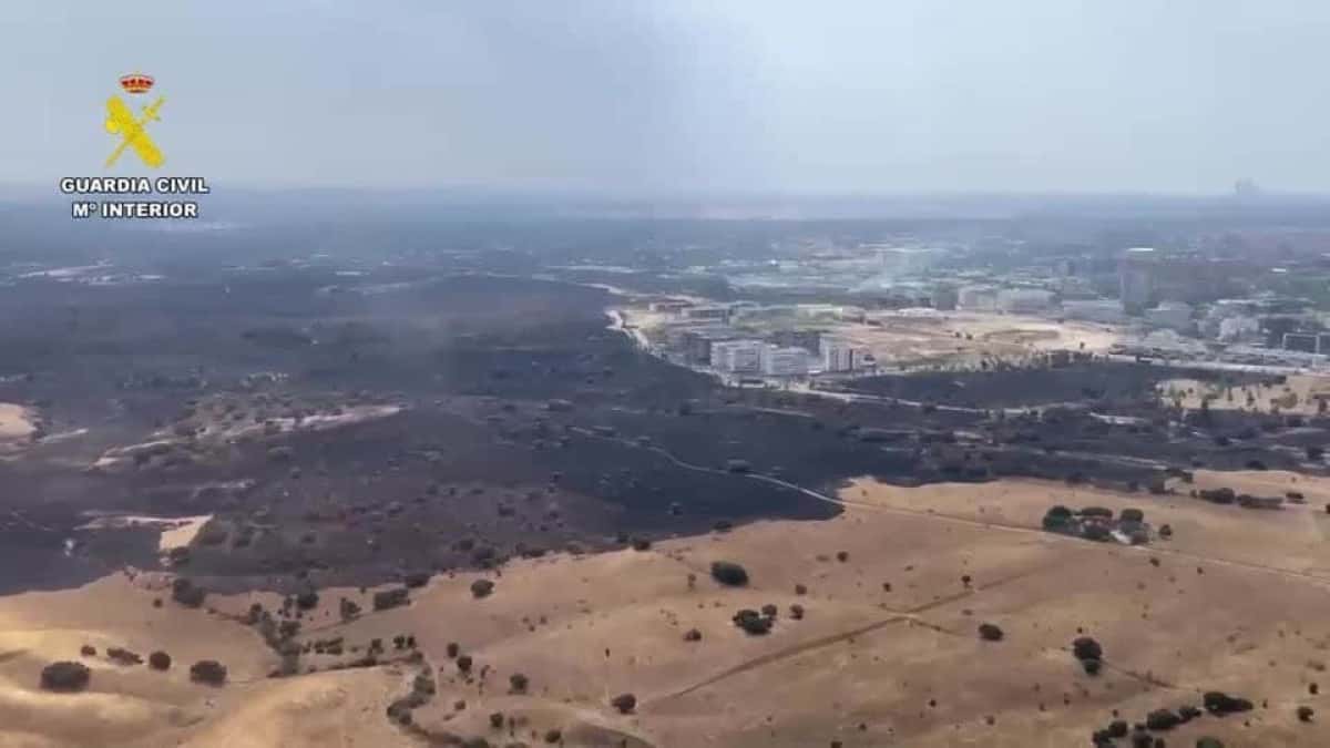 2025-08-12T143639Z_1_LOP668612082025RP1_RTRMADP_BASEIMAGE-960X540_EUROPE-WEATHER-SPAIN-WILDFIRE-AERIALS