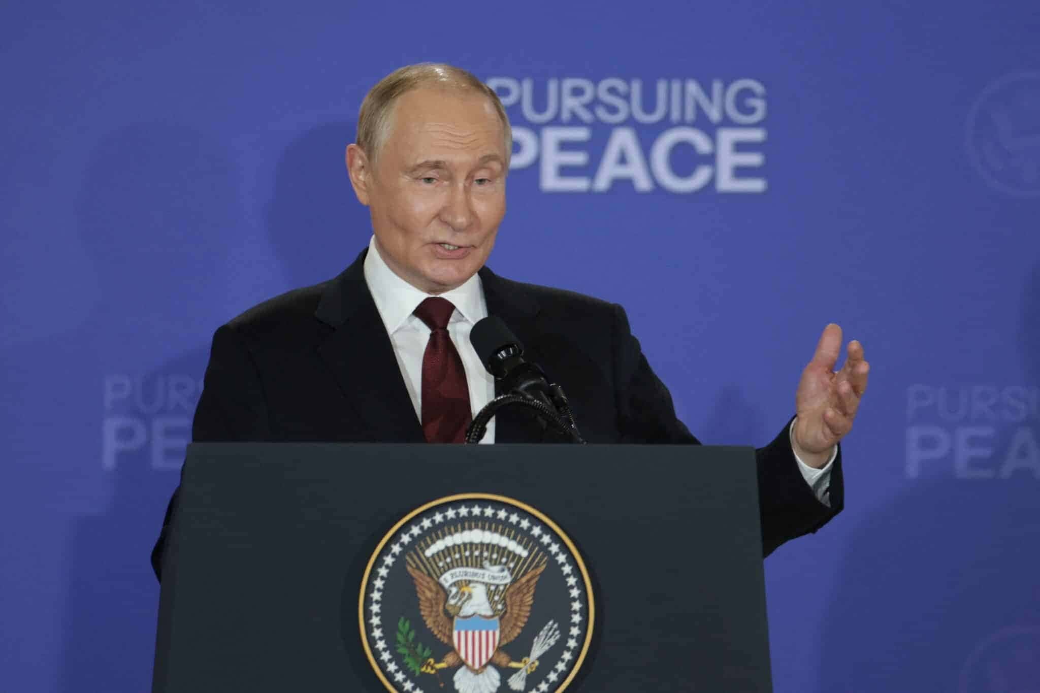 2025-08-15T231726Z_1_LYNXMPEL7E0WR_RTROPTP_4_UKRAINE-CRISIS-SUMMIT