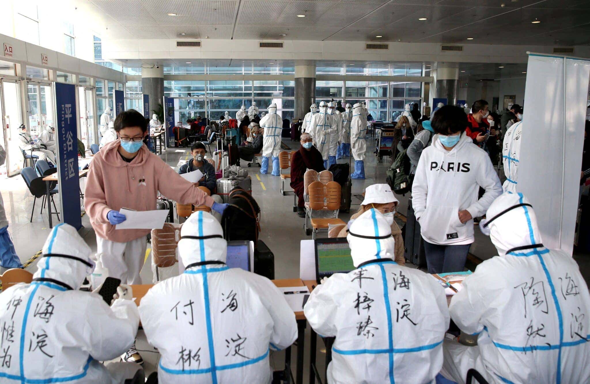 2025-08-25T130114Z_1_LYNXMPEL7O0HF_RTROPTP_4_CHINA-CUSTOMS