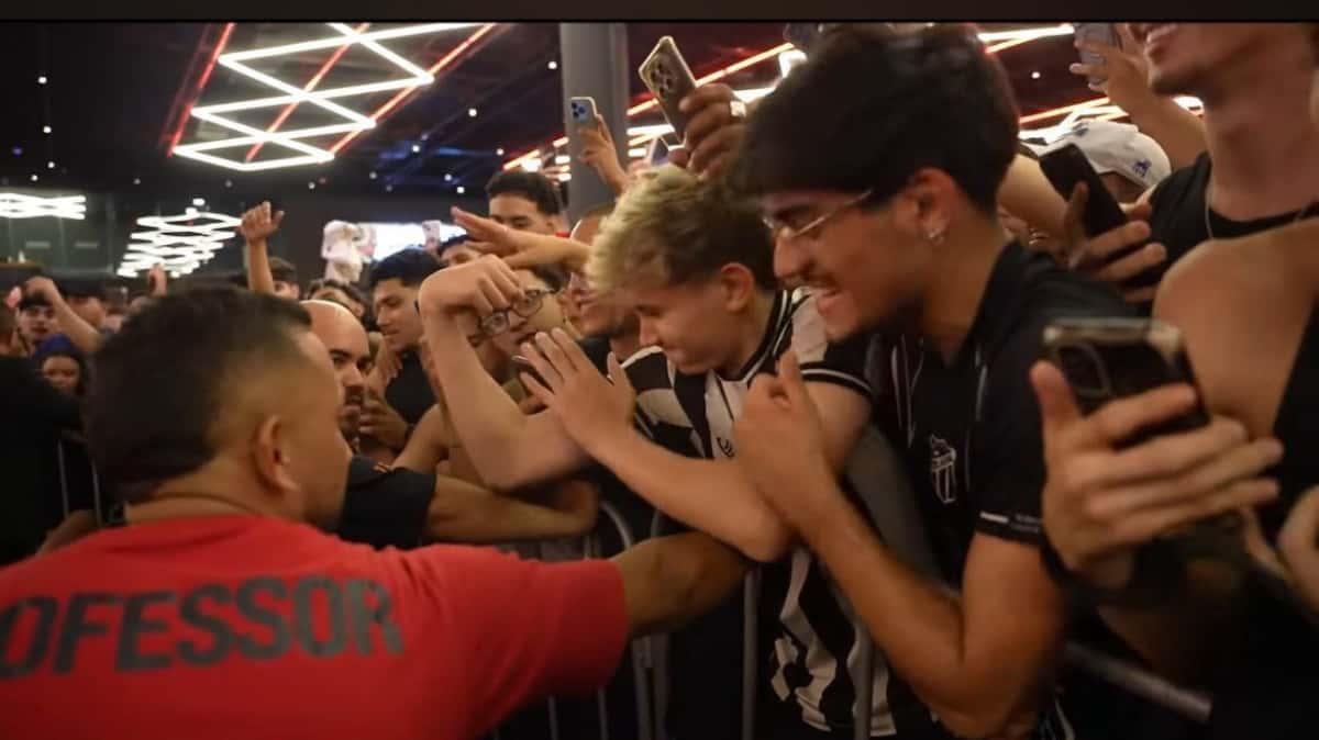 Academia-de-Neymar-fica-abarrotada-e1756488033331