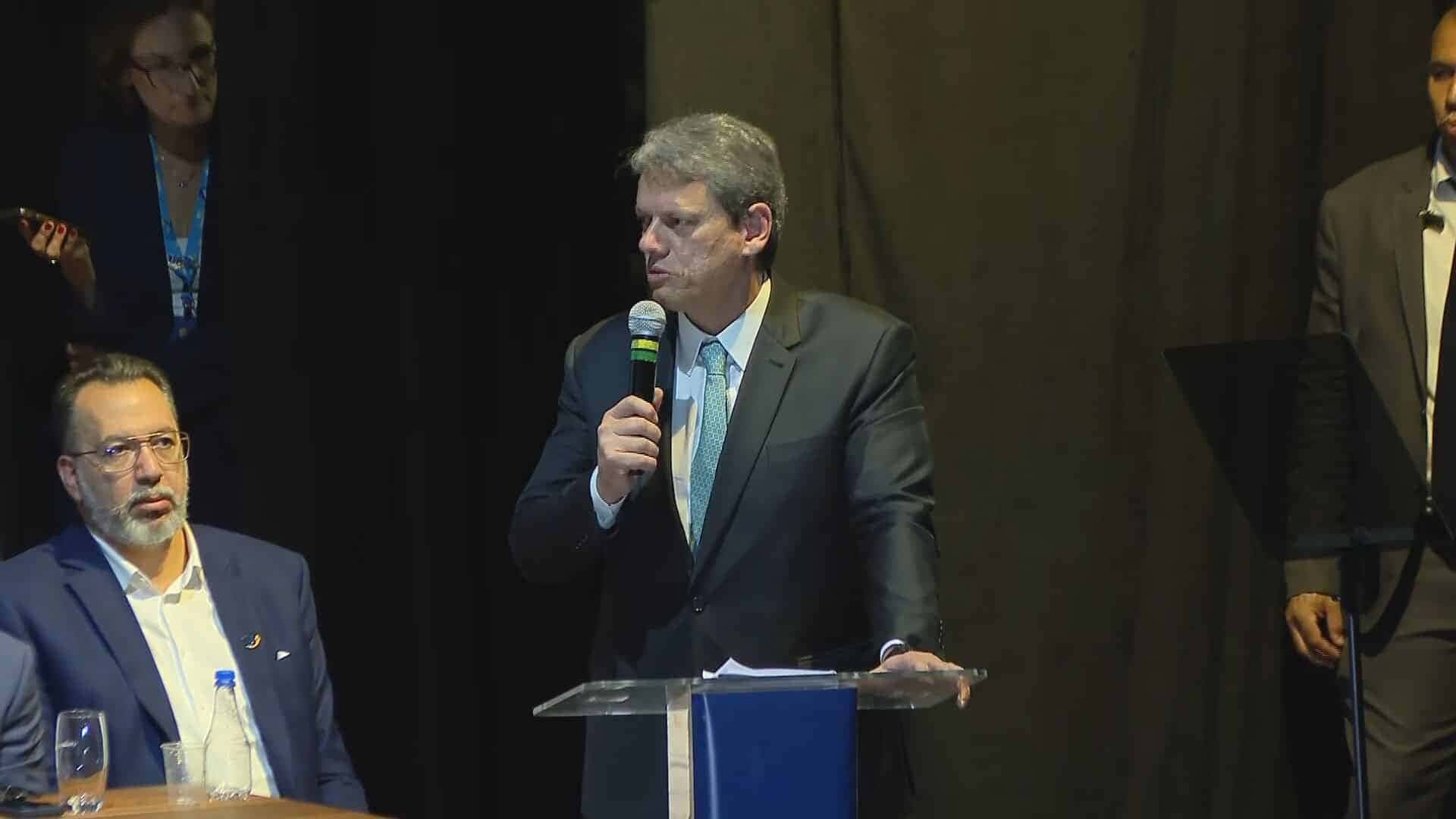 O-governador-de-Sao-Paulo-Tarcisio-de-Freitas-Republicanos