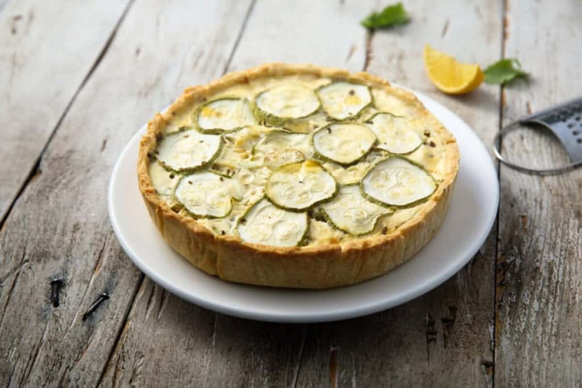 Torta-de-abobrinha-com-castanha-de-caju-shutterstock-1024×683-1