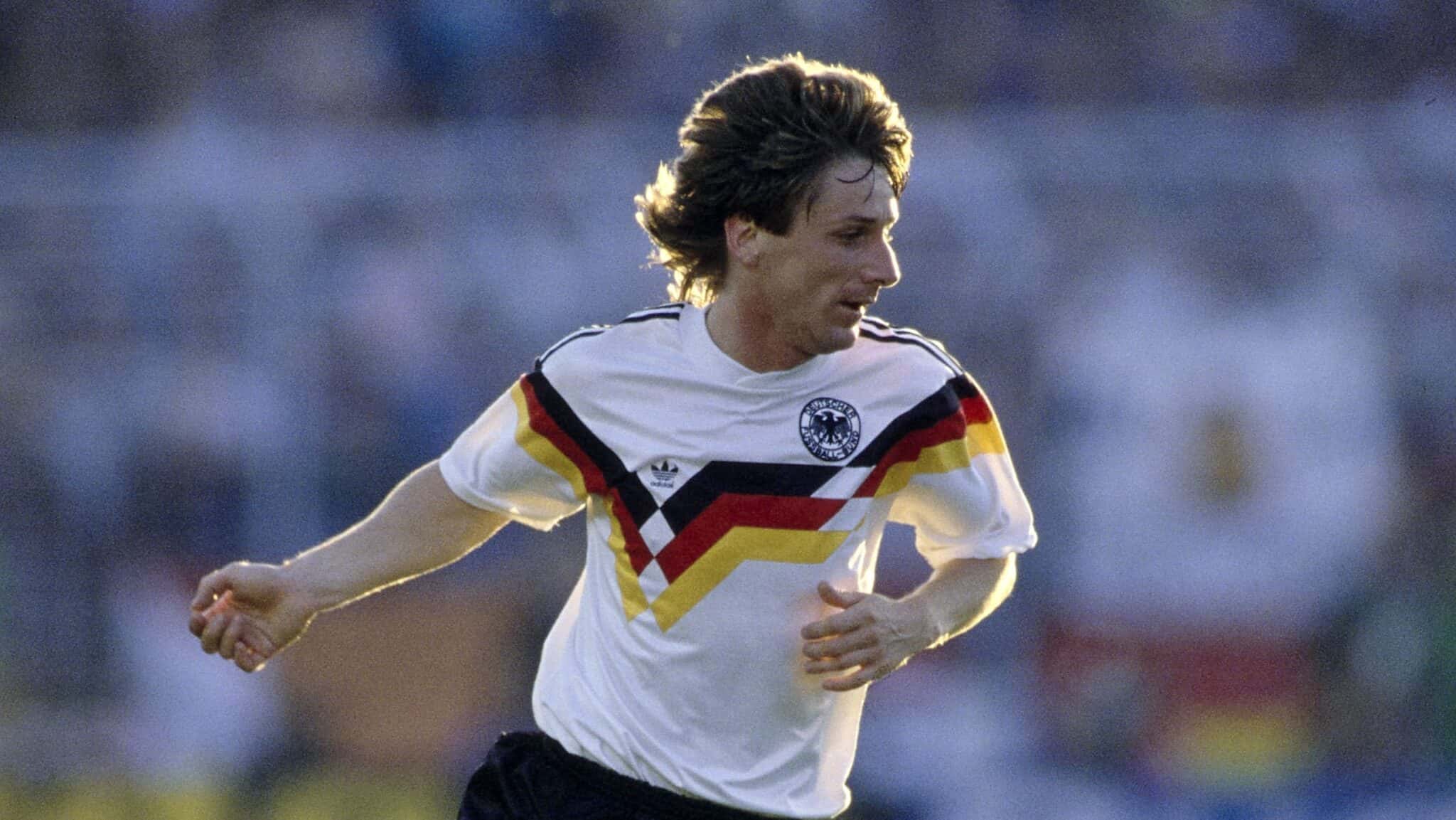 frank-mill-selecao-alemanha-copa-1990-e1754397348309
