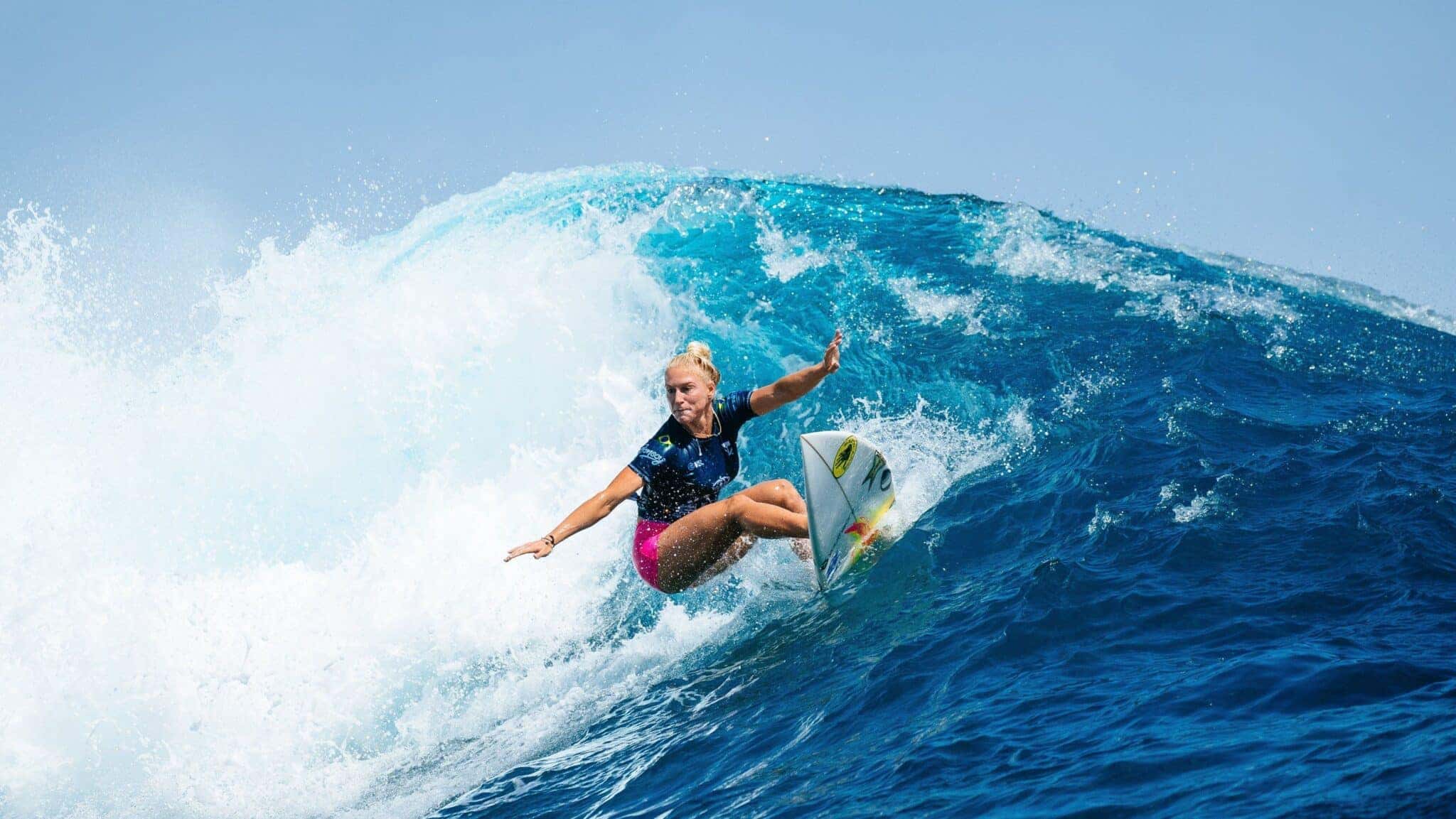 tati-weston-webb-etapa-fiji-wsl-e1724455844900