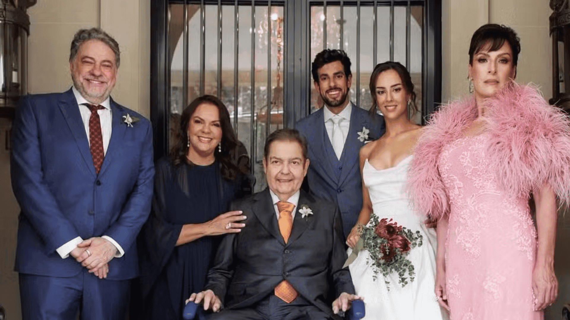 Look-da-ex-mulher-de-Faustao-que-apagou-a-noiva-e-causa-polemica