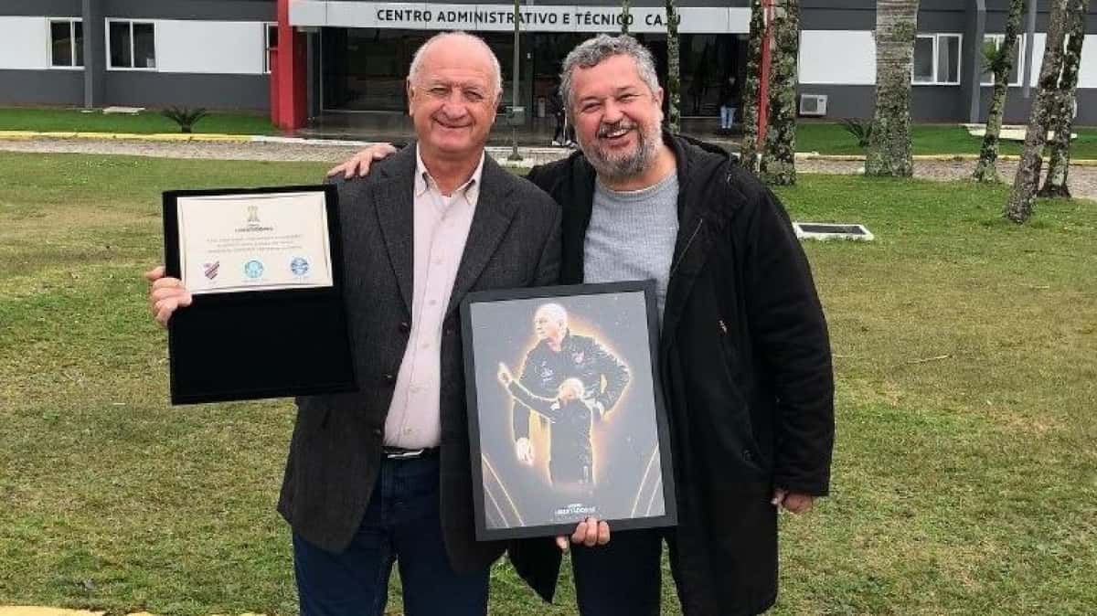 Morre-Acaz-Felleger-ex-assessor-de-imprensa-do-Palmeiras-e-de-Felipao-e1757082432342