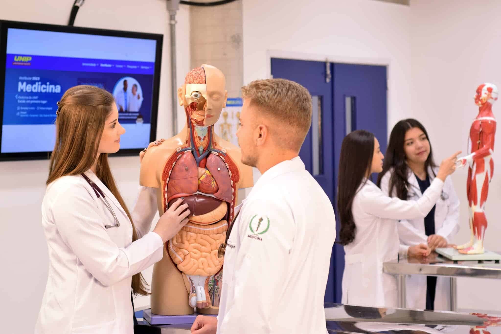 UNIP-MEDICINA-02-_-CREDITO-Fausto-Borges