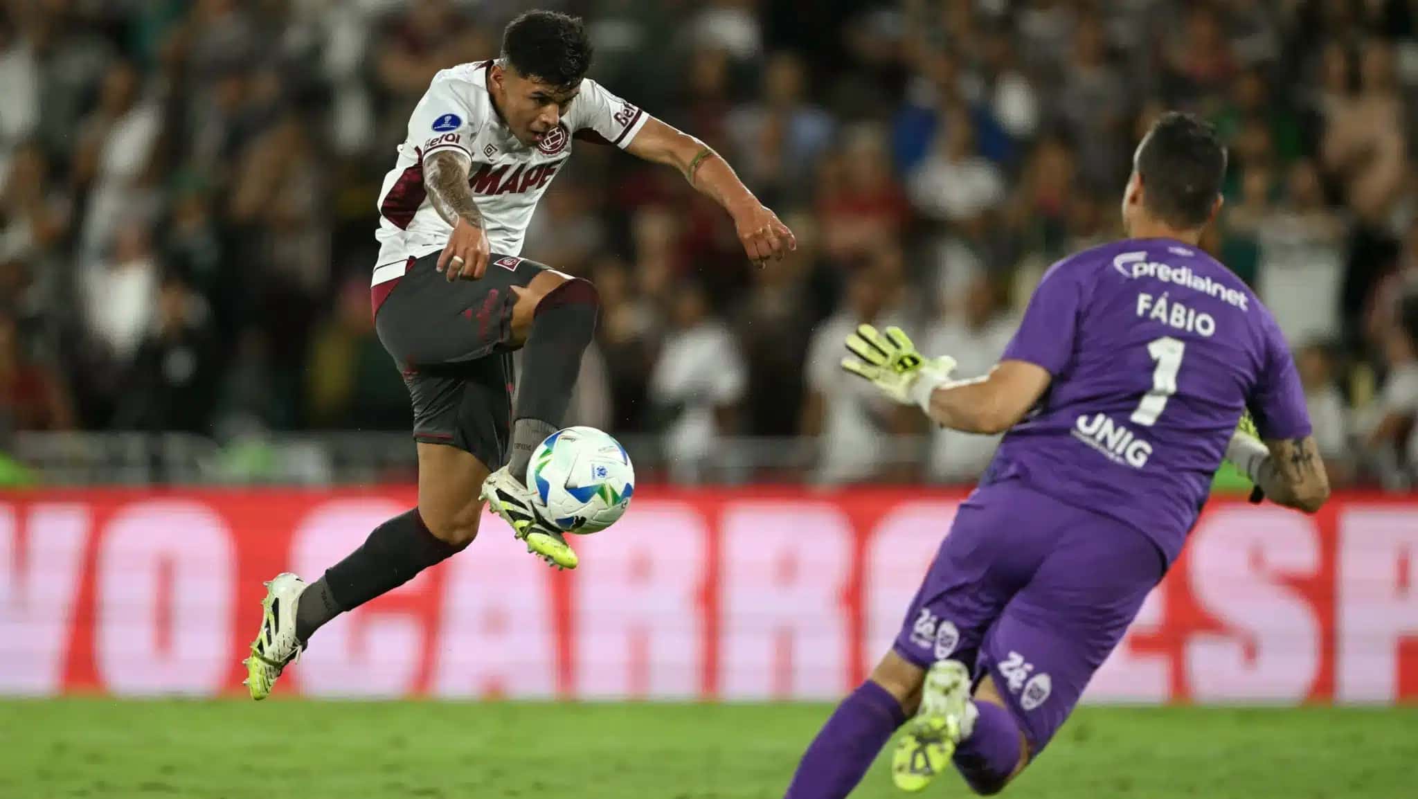 dylan_aquino_gol_lanus-e1758681905648