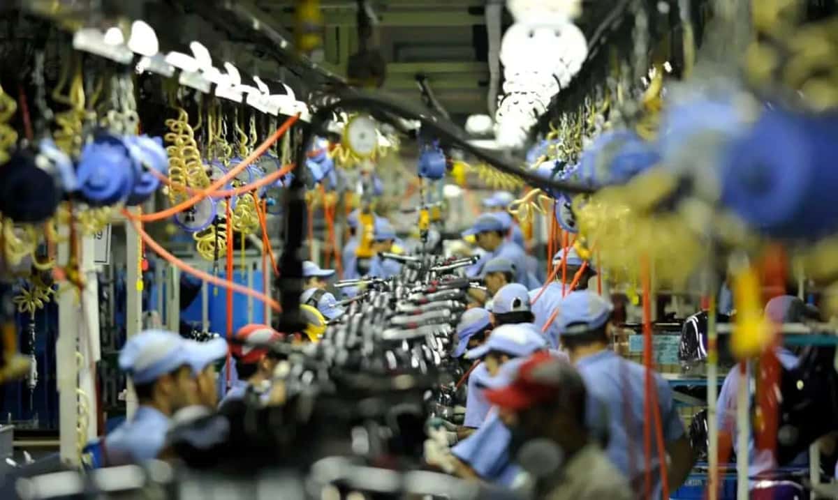 industria_fabrica_PIB