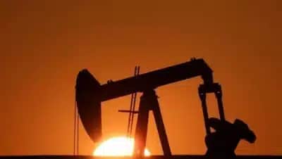 A AIE eleva projeções para a oferta global de petróleo em 2025