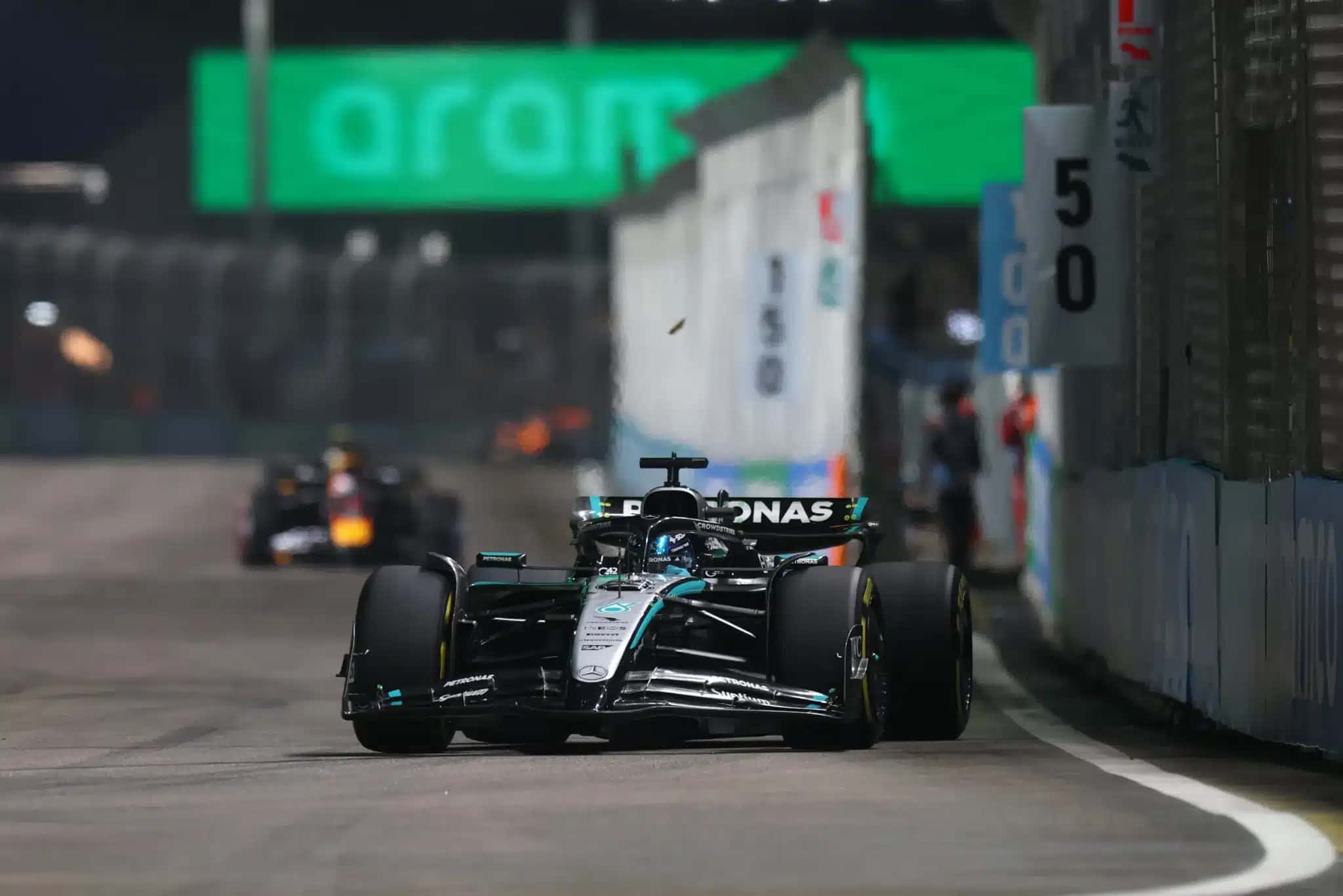 George-Russel-vence-o-GP-de-Singapura