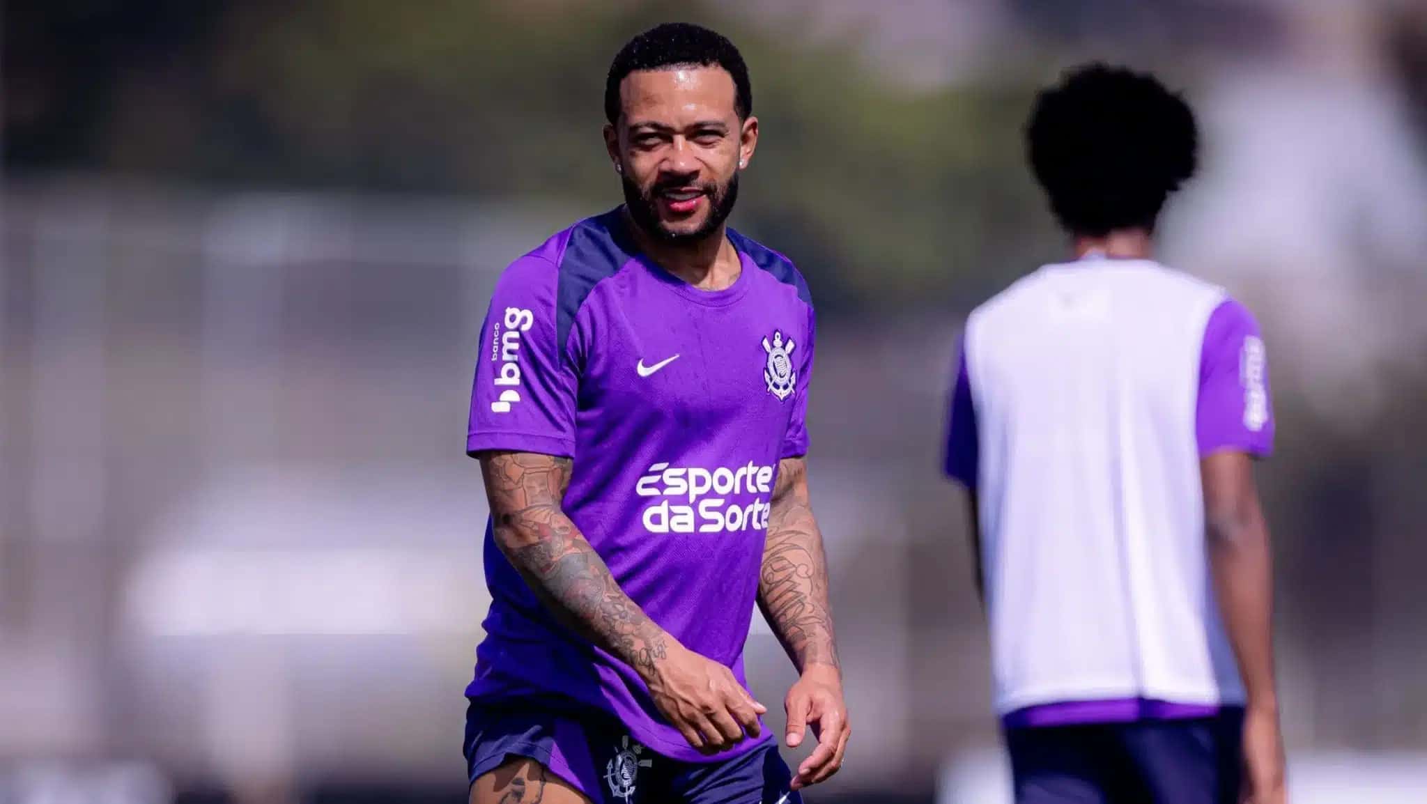 memphis-depay-treino-corinthians-e1754418128970-1
