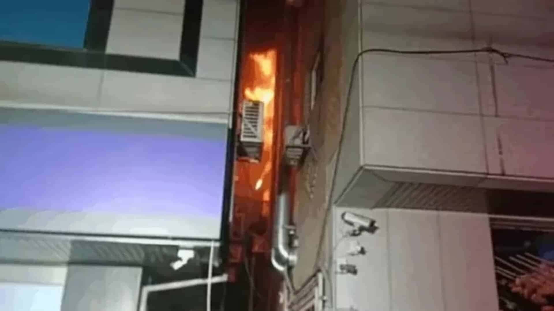 mulher-causa-incendio-em-predio-ao-tentar-matar-barata
