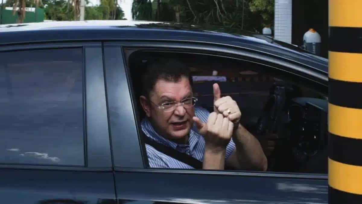 sostenes-visita-bolsonar-chegada-lider-17out25-848×477-1