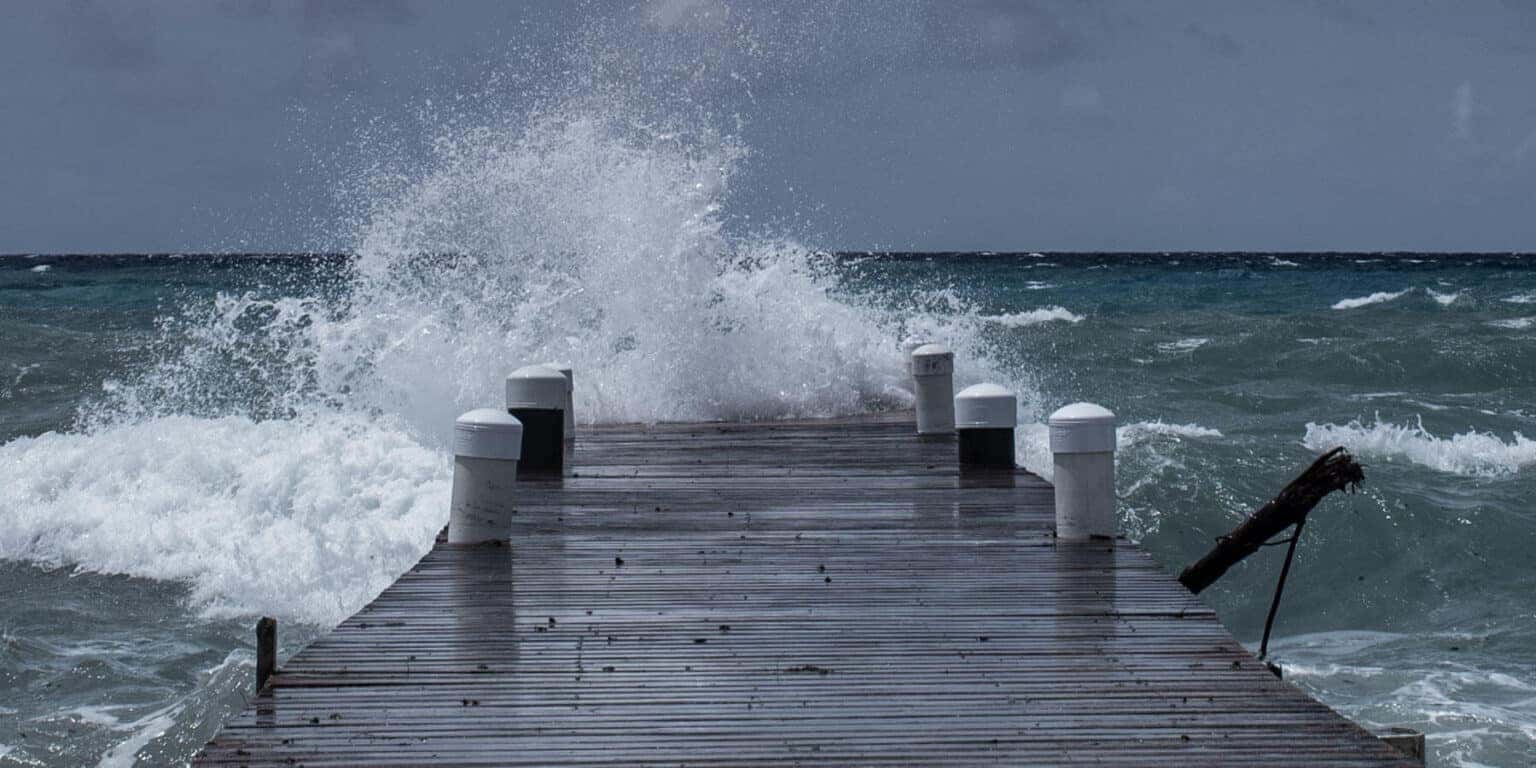 tropicalstorm-hurricane-melissa-coverimage-1536×768-1