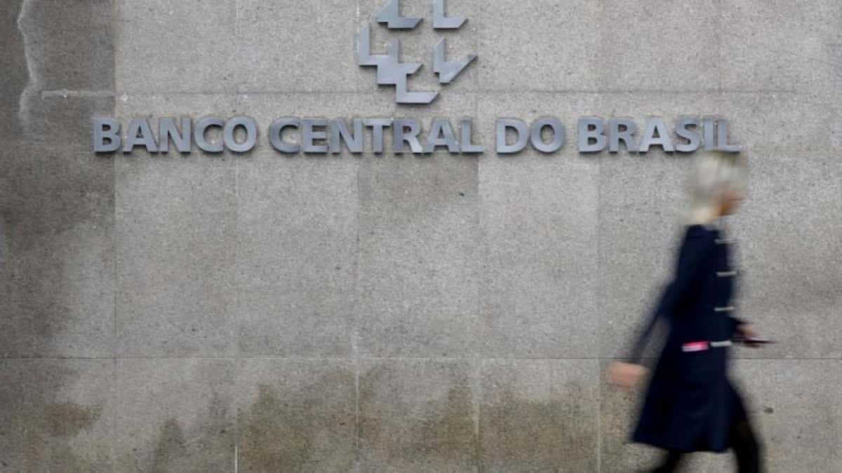 BancoCentral-BC-Fachada-11-848×477-1