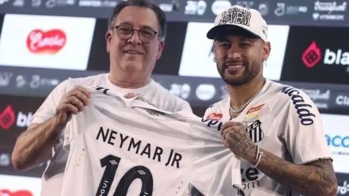 Marcelo-Teixeira-presidente-do-Santos-afirma-que-nao-se-procupa-com-a-zona-do-rebaixamento-no-Brasileirao-e1760000434878