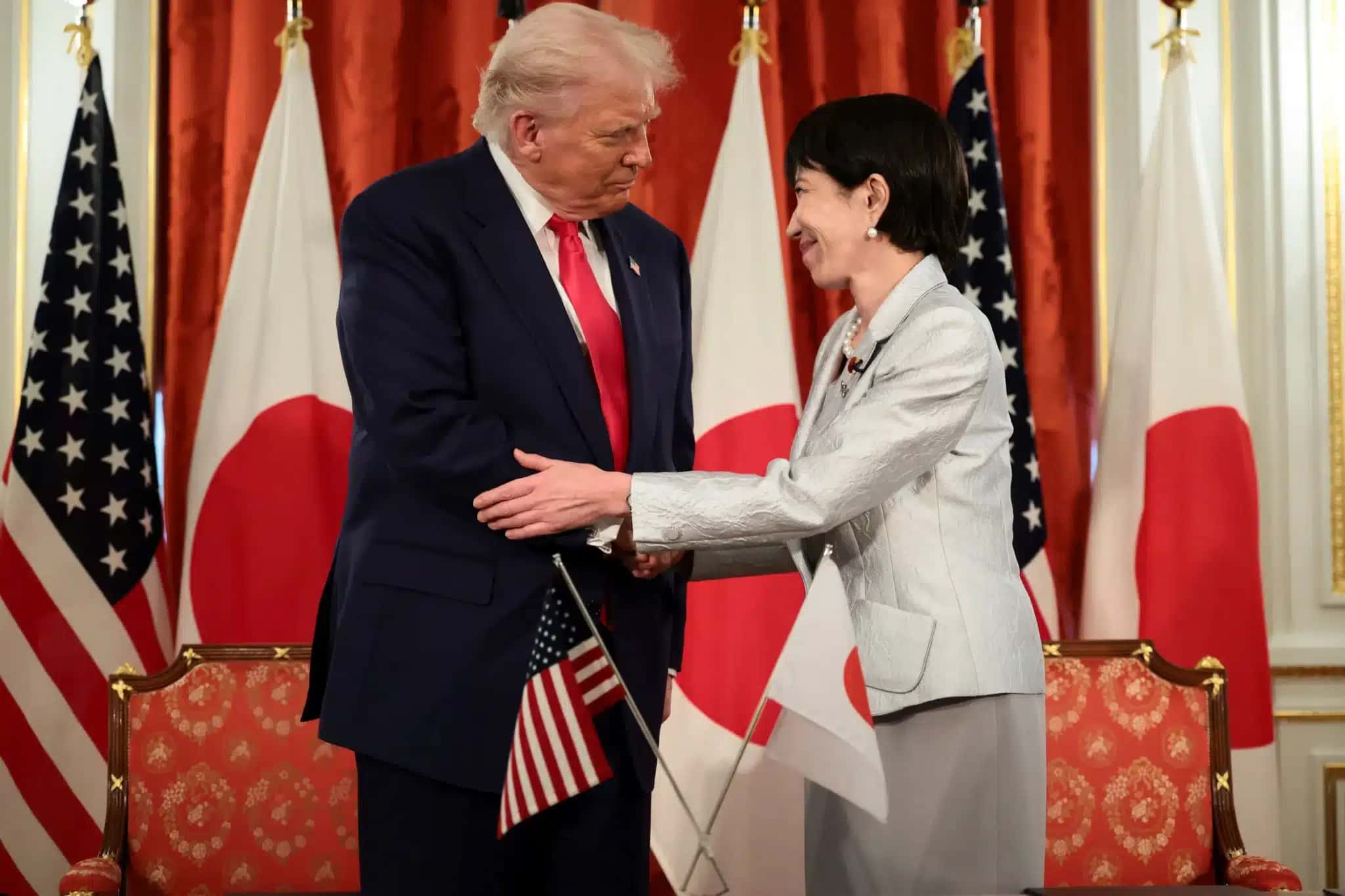 Presidente-dos-EUA-Donald-Trump-e-primeira-ministra-do-Japao-Sanae-Takaichi