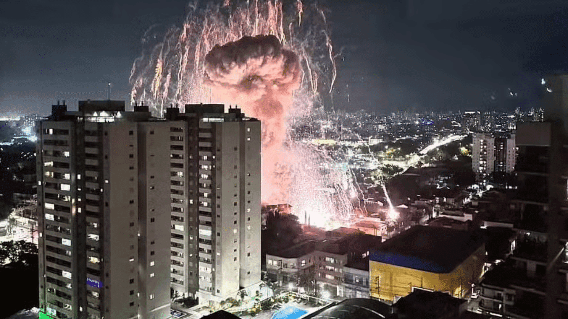 VIDEO-Explosao-em-Sao-Paulo-deixa-um-morto-e-provoca-destruicao