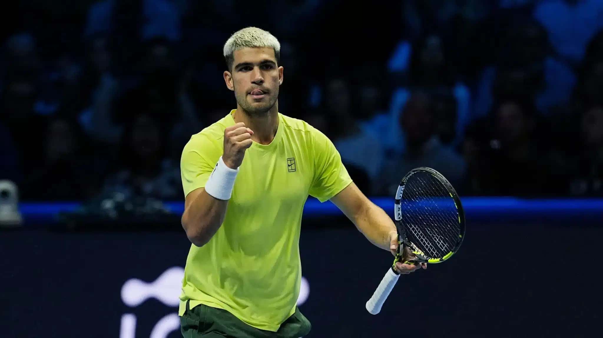 carlos-alcaraz-alex-de-minaur-atp-finals-e1762704834883