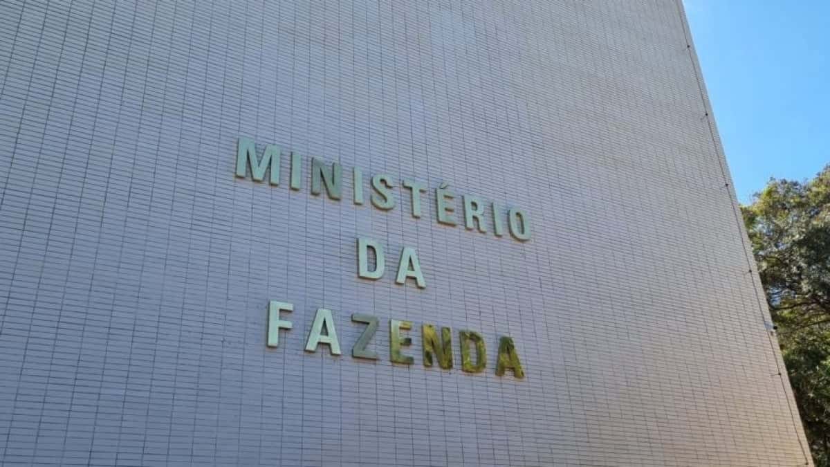 predio-ministerio-da-fazenda-fachada-848×477-1