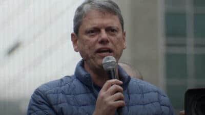Tarcísio Defende Inocência de Bolsonaro e Reafirma Apoio à Situação