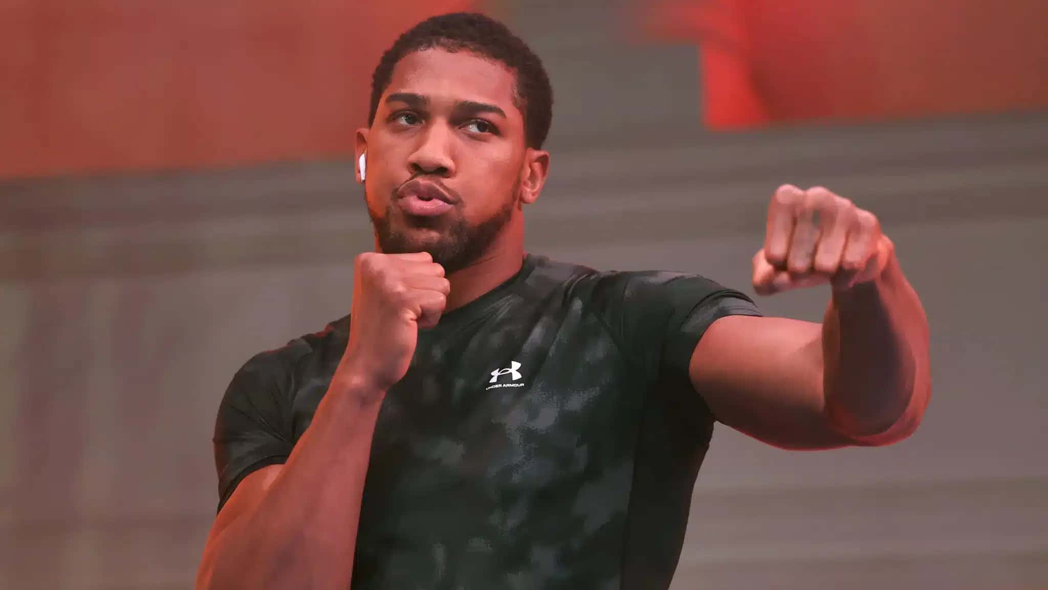 Anthony-joshua-boxeador-acidente-e1767093793924