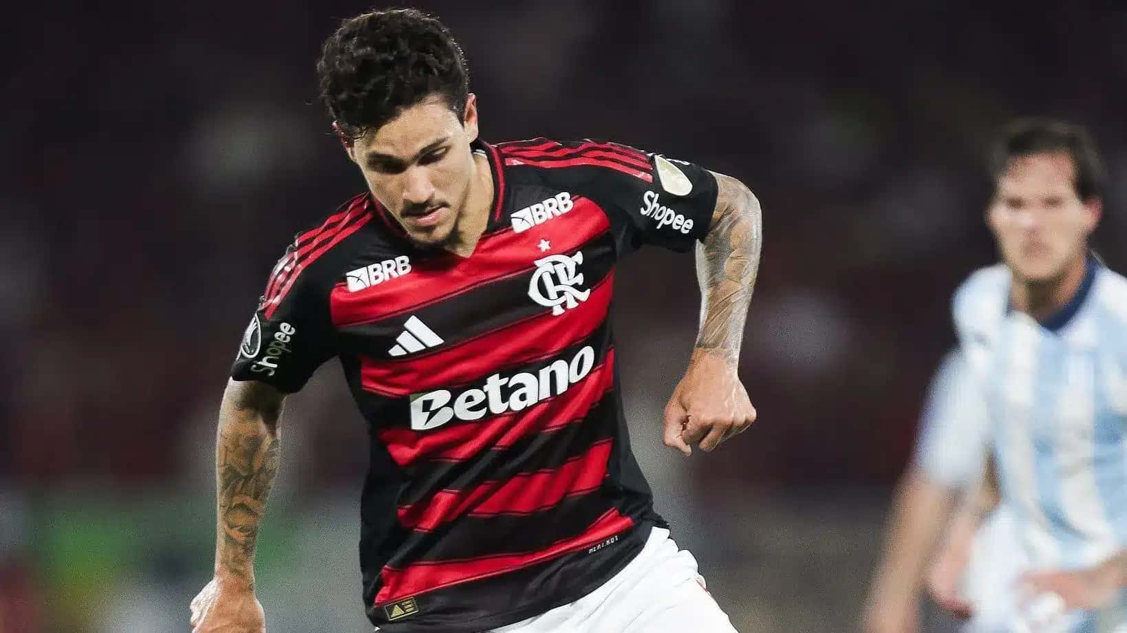 Pedro-jogador-do-Flamengo-e1761218430330