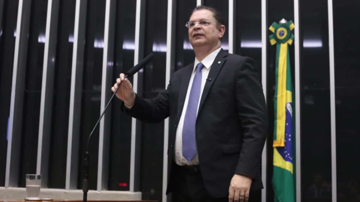 Sostenes-diz-que-precisa-de-uma-a-duas-semanas-para-votar-PL-Antifaccao-848×477-1