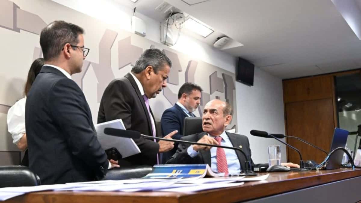 marcelo-castro-dr-hiran-cas-17-dez-2025-848×477-1