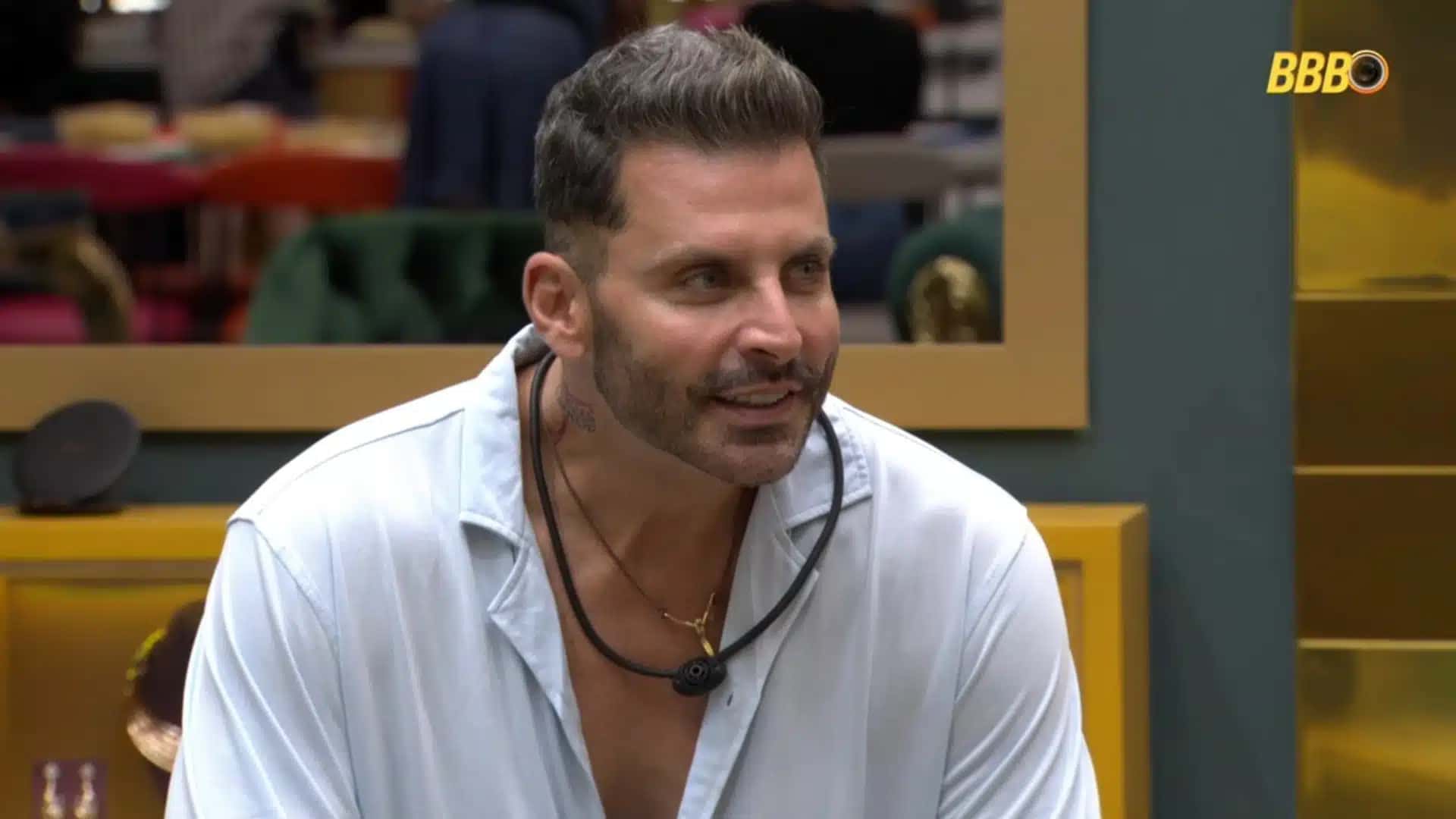 BBB-26-Sister-admite-interesse-por-Henri-Castelli-Quero-beijar