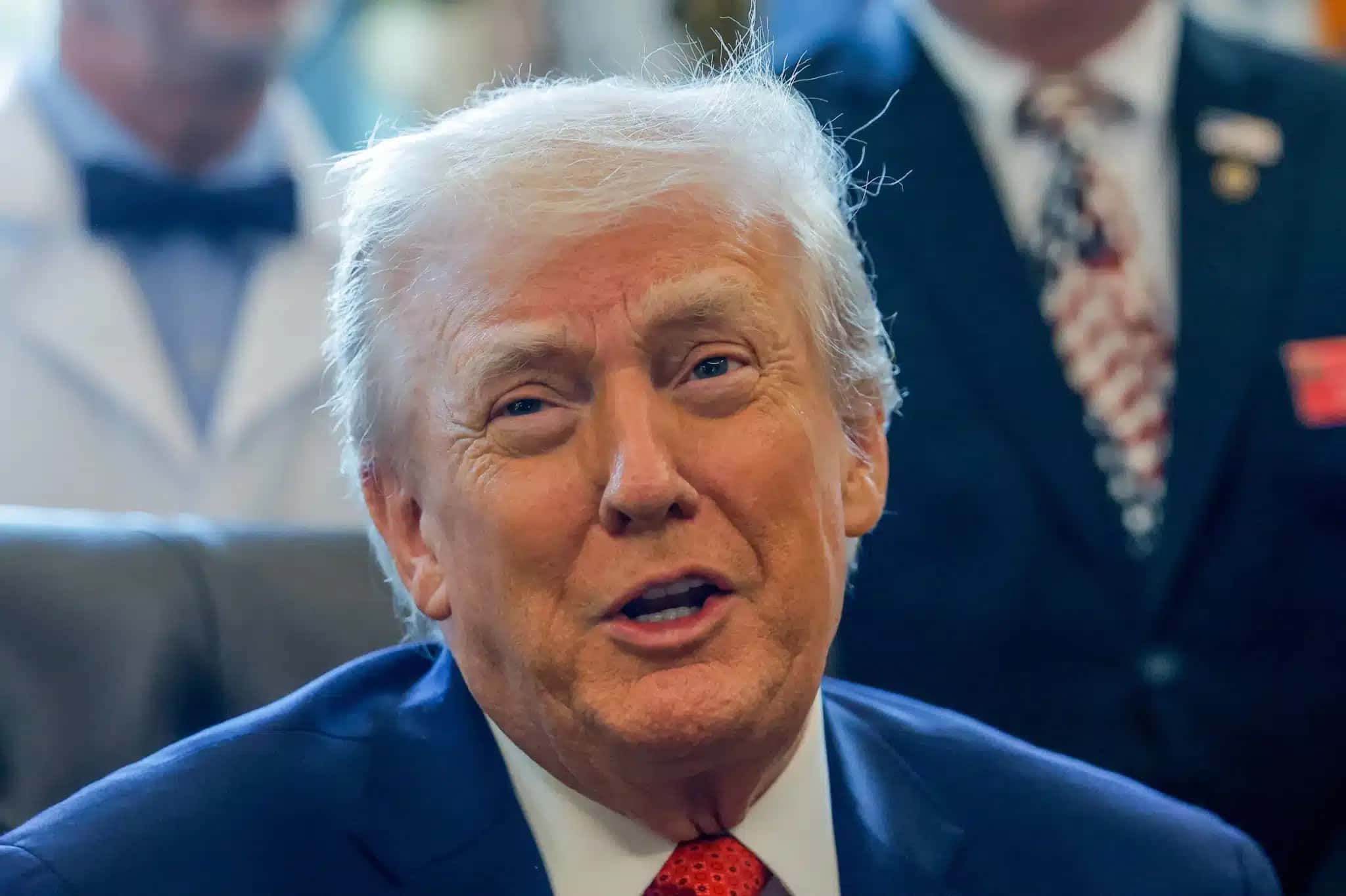 trump_ecb4f3-2