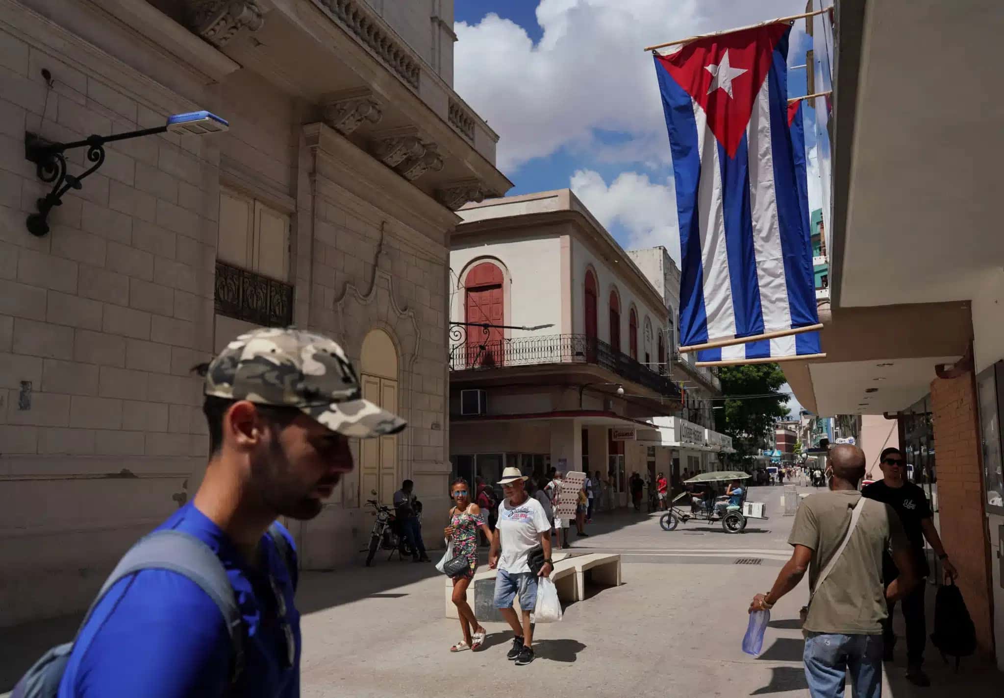 2024-02-14T175525Z_1_LYNXNPEK1D0Q4_RTROPTP_4_CUBA-ECONOMY