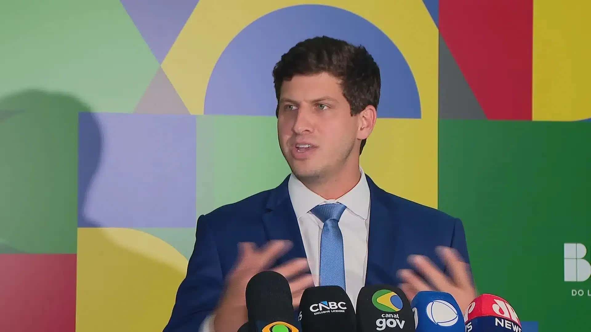 BR_CNN_100226_LINK_DF_COLETIVA_JOAO_CAMPOS_frame_27841
