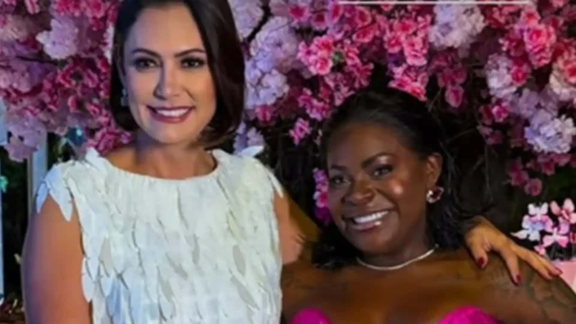 Michelle-Bolsonaro-parabeniza-Jojo-Todynho-Feliz-novo-cliclo