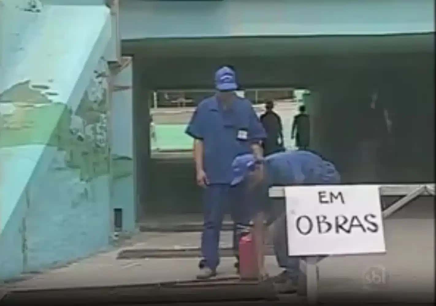 Pegadinha-de-Silvio-Santos-aparece-nos-arquivos-Epstein