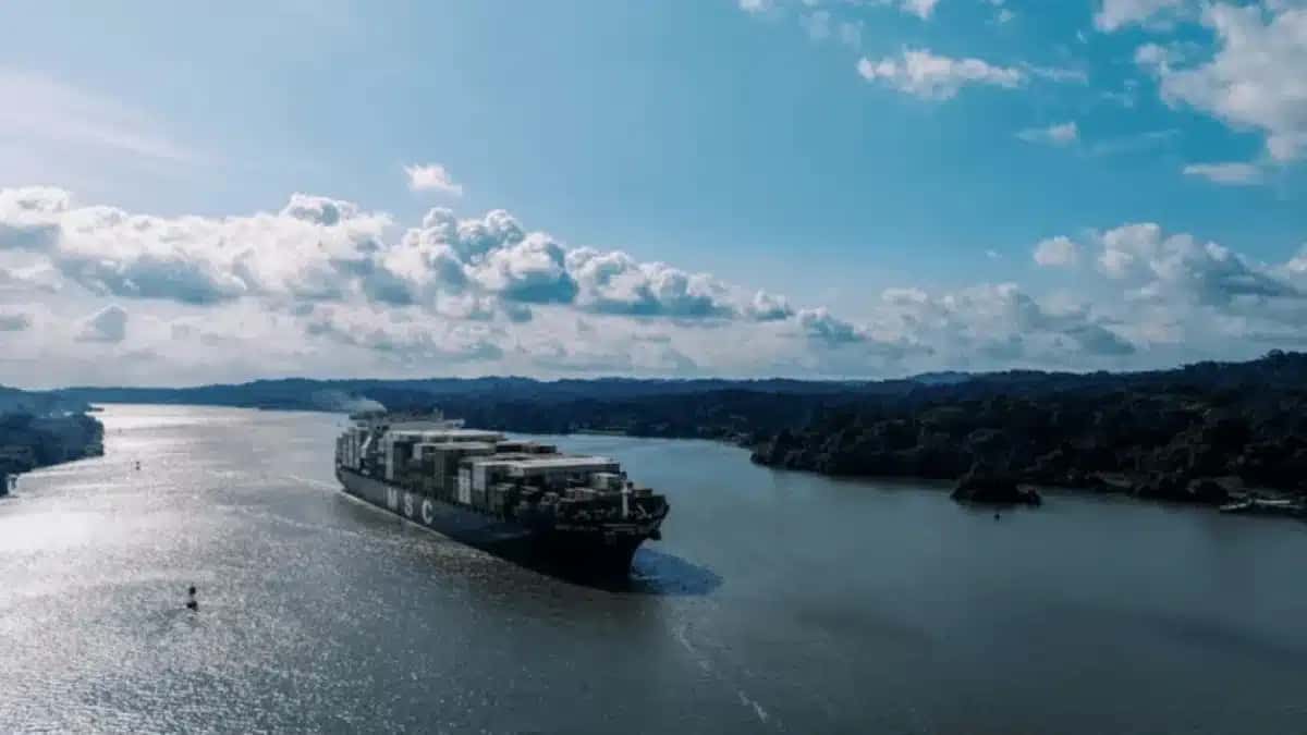 governo-portos-hong-kong-canal-panama-24fev26-1-848×477-1